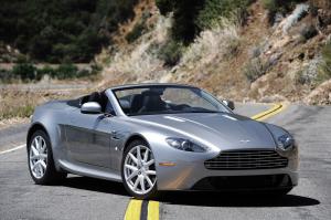Aston Martin V8 Vantage Roadster 2013 года